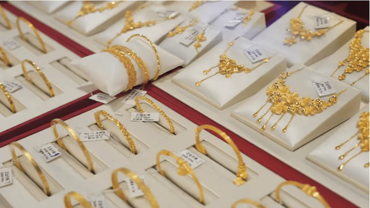 تراجع أسعار الذهب إلى أدنى مستوياتها عقب قرار تثبيت الفائدة الأمريكية